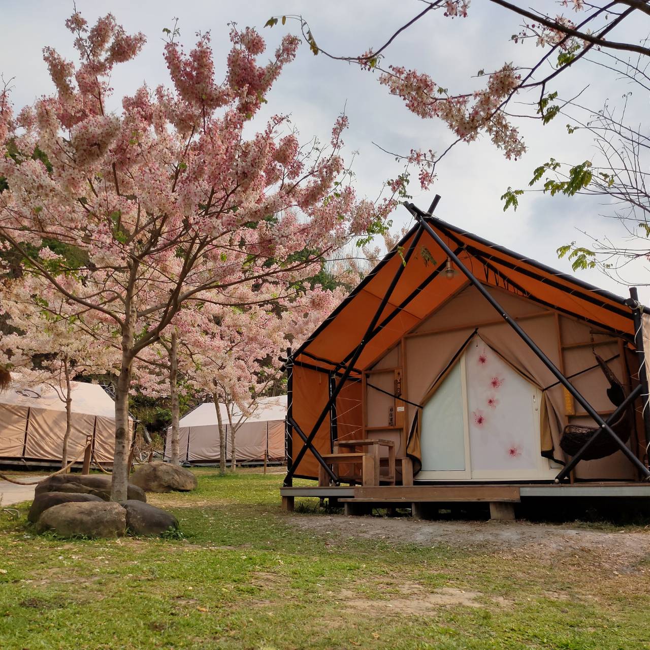 家庭在營區用餐空間
