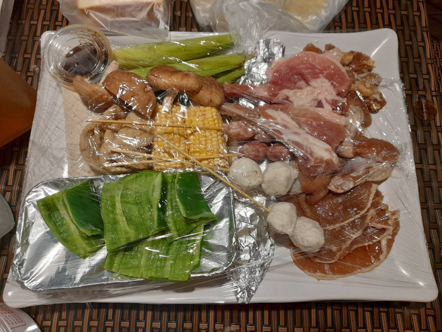 山林中的溫泉池