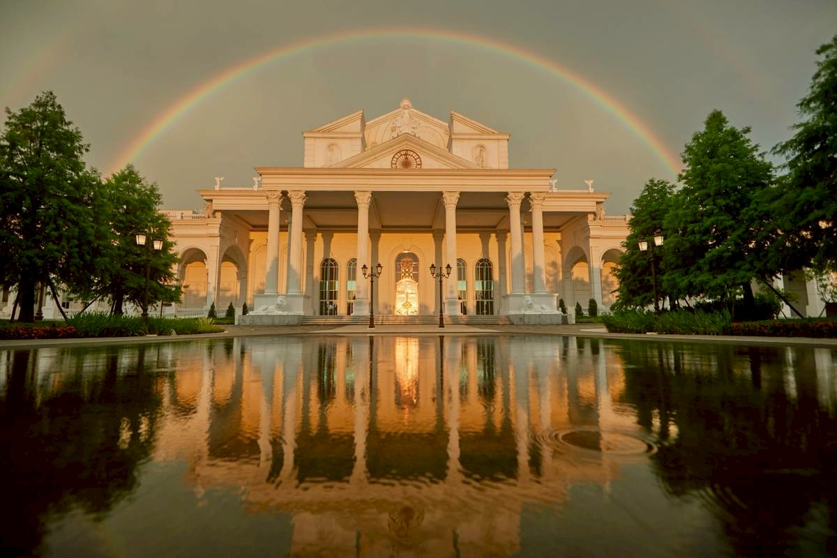 春雨漫居寧靜溫暖的室內光影