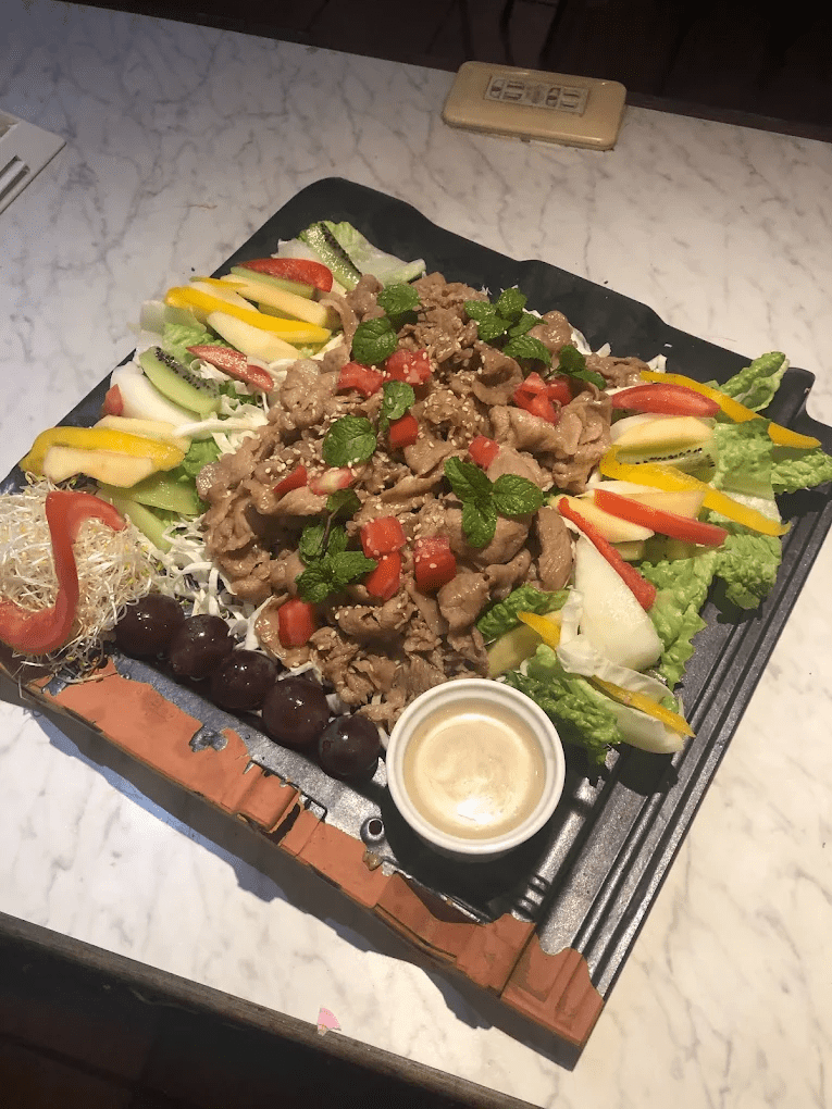 一個太陽一個月亮