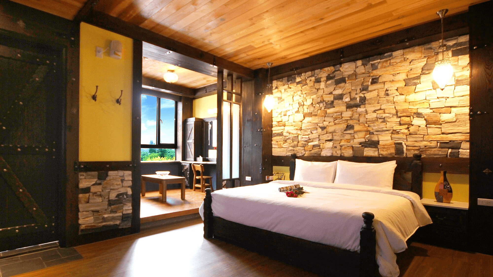 在雲上安靜生活一晚，山風吹過的房間，走進南投這五間居所的溫柔邀請