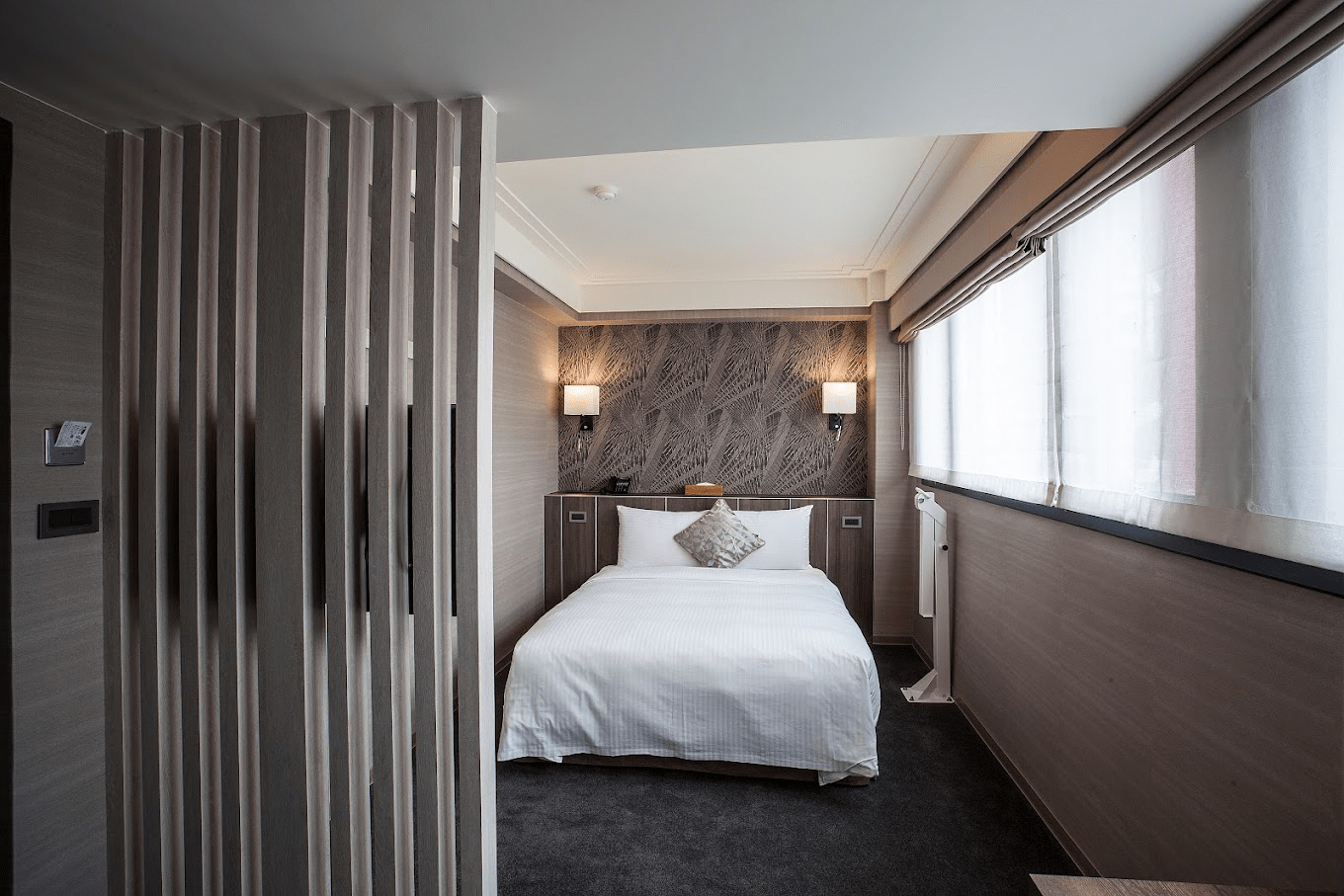 步行就能抵達的城市風景，在光影之間，住進台北星辰飯店裡的一夜安穩