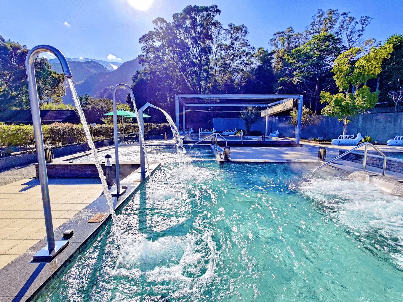 泡進山間的柔光裡，看溫泉升起的薄霧，是羅浮溫泉山谷寫給旅人的情書