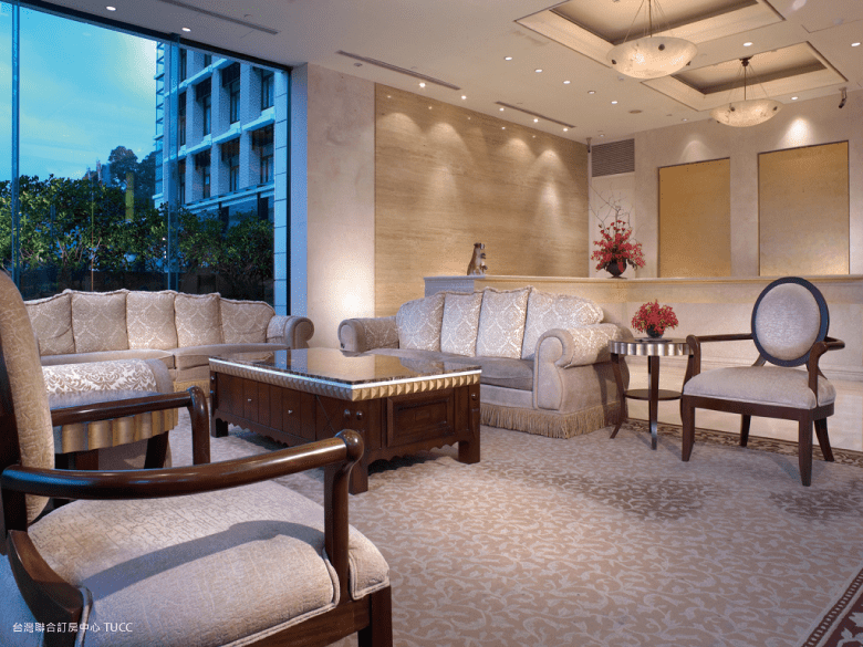 各式主題浴池提供多樣化的溫泉體驗