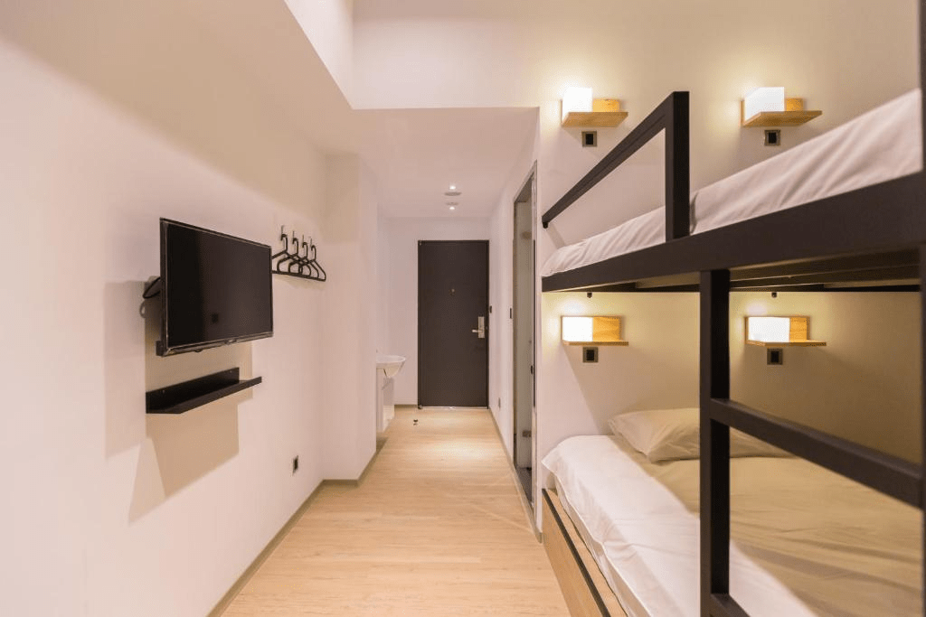 讓旅程從台北飯店的窗景開始,把城市的風與光收進一晚溫柔又輕盈的休息裡