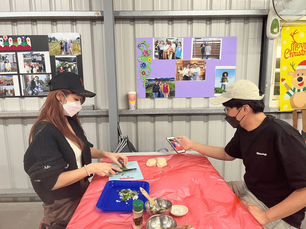 把早晨獻給宜蘭張美阿嬤農場，讓孩子在小動物與手作間建構自己的故事