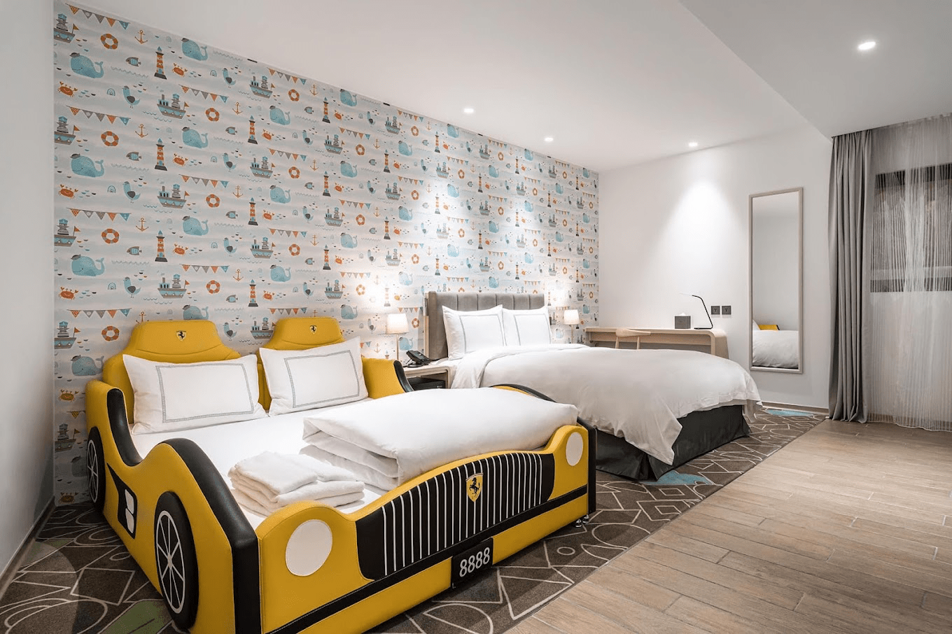 把旅程安放在鳳凰酒店的窗景裡面,短暫留宿一晚台中最溫柔的城市角落