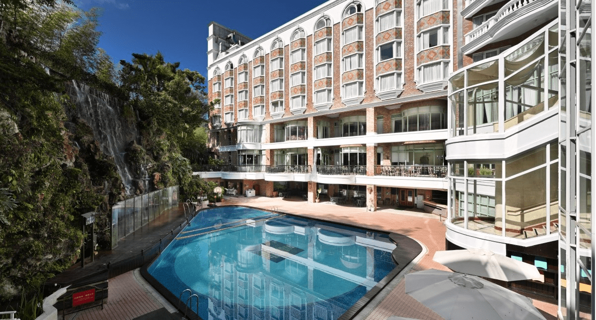 用一晚住進森林的靈魂深處,霧散之後,看見溪頭米堤大飯店的溫柔輪廓