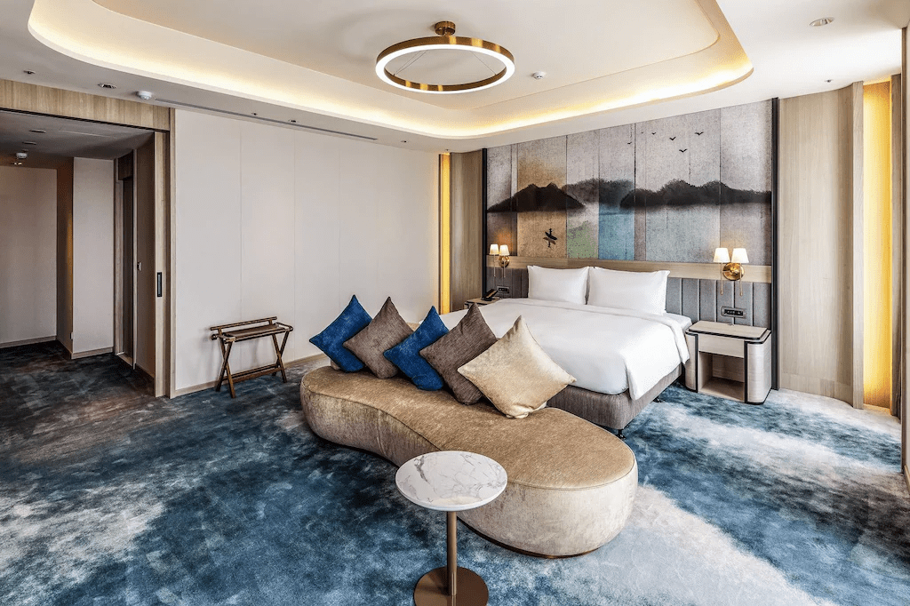 把夜市的熱氣與城市的慢步調收進旅程裡，住一晚理想的嘉義住宿讓行程更自在