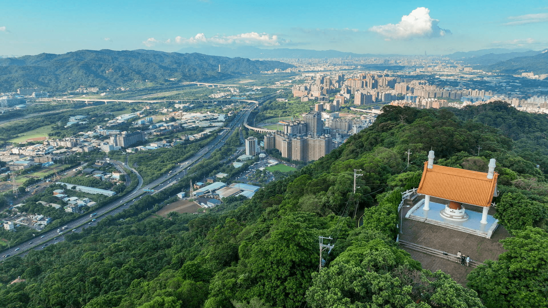 當步道延伸進森林深處，那些藏在三峽山林裡的靜謐風景，值得慢慢走完