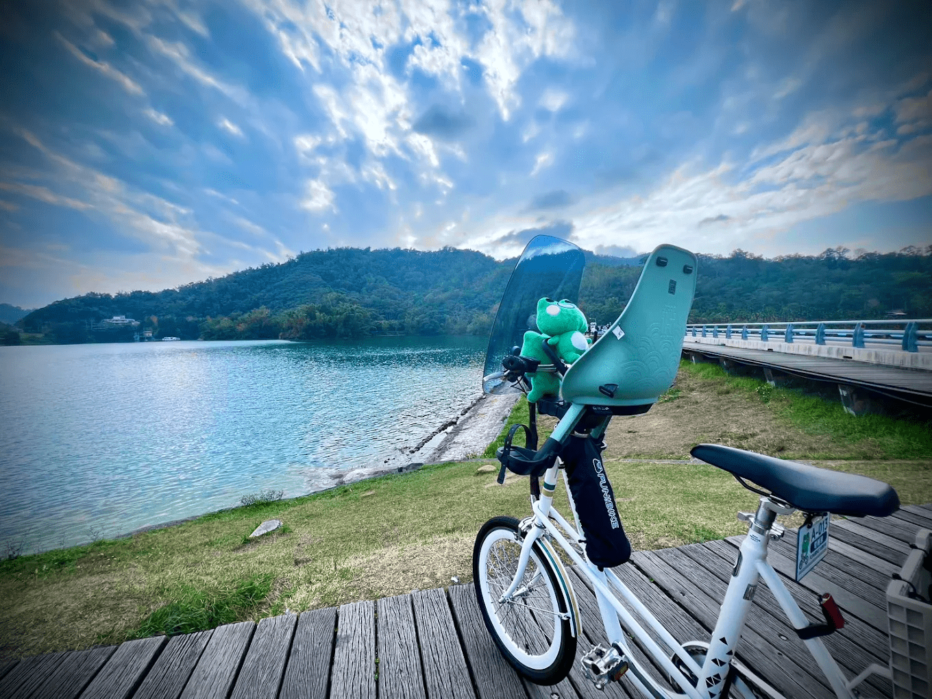 日月潭環湖自行車道