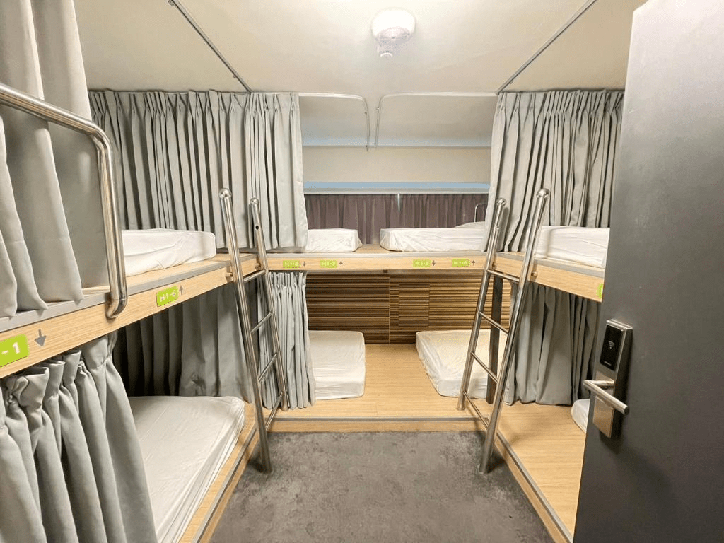 夜色落在台中街角時，這些住宿選擇讓人想多留一晚再出發