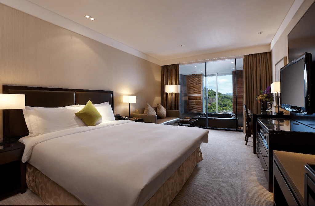 走進宜蘭蘇澳的午後節奏，在瓏山林冷熱泉之間慢慢把身體放回假期裡