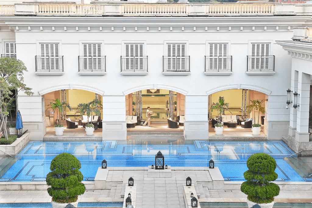 走進宜蘭蘇澳的午後節奏，在瓏山林冷熱泉之間慢慢把身體放回假期裡