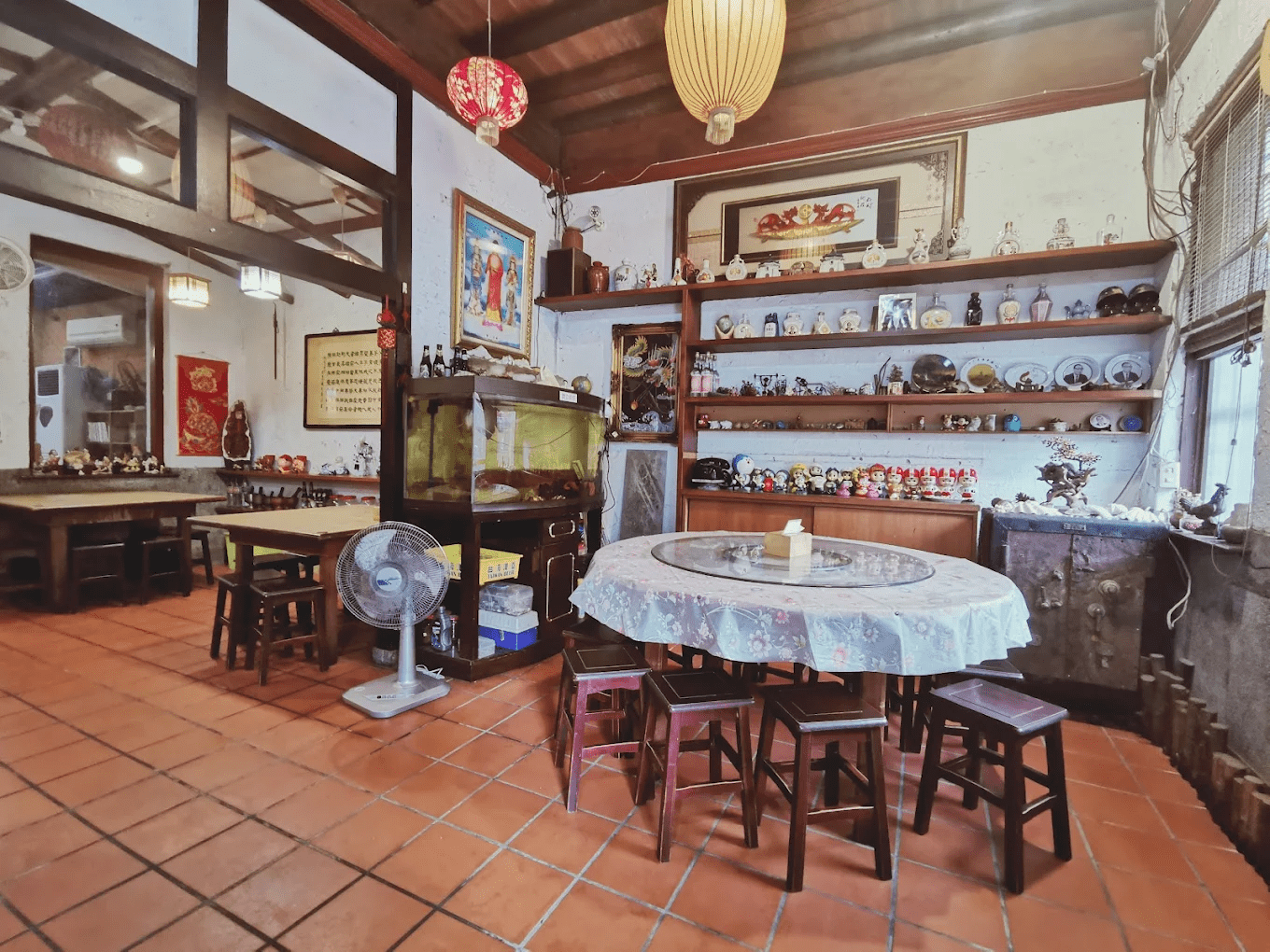 喜徠珍古井餐廳