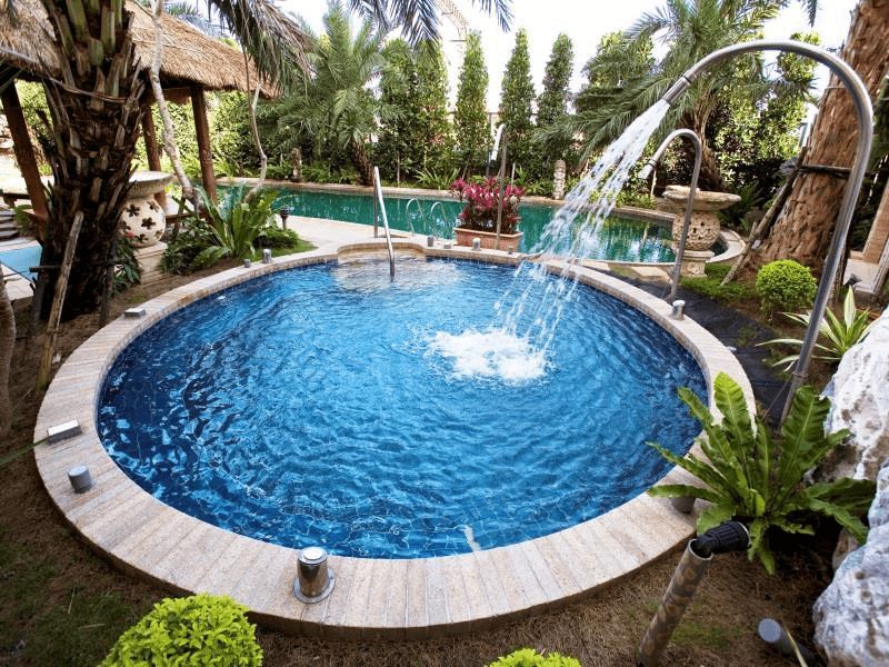 為自己留一晚礁溪住宿的空白，走進溫泉飯店後，把時間交給熱水與夜風