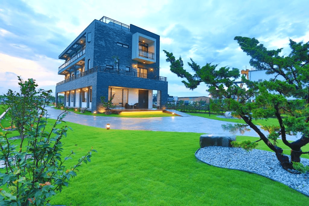 假期來到宜蘭，選擇包棟民宿過日子，用幾晚時間換回一家人的自在節奏