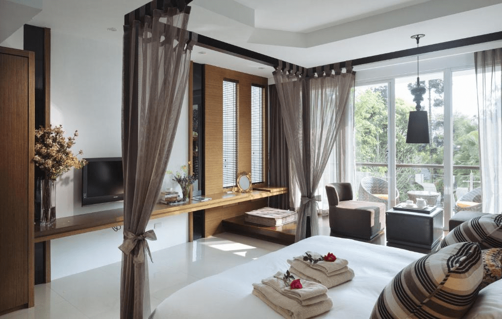 走進苗栗的山城午後，挑一間民宿讓咖啡、森林與夜色自然展開