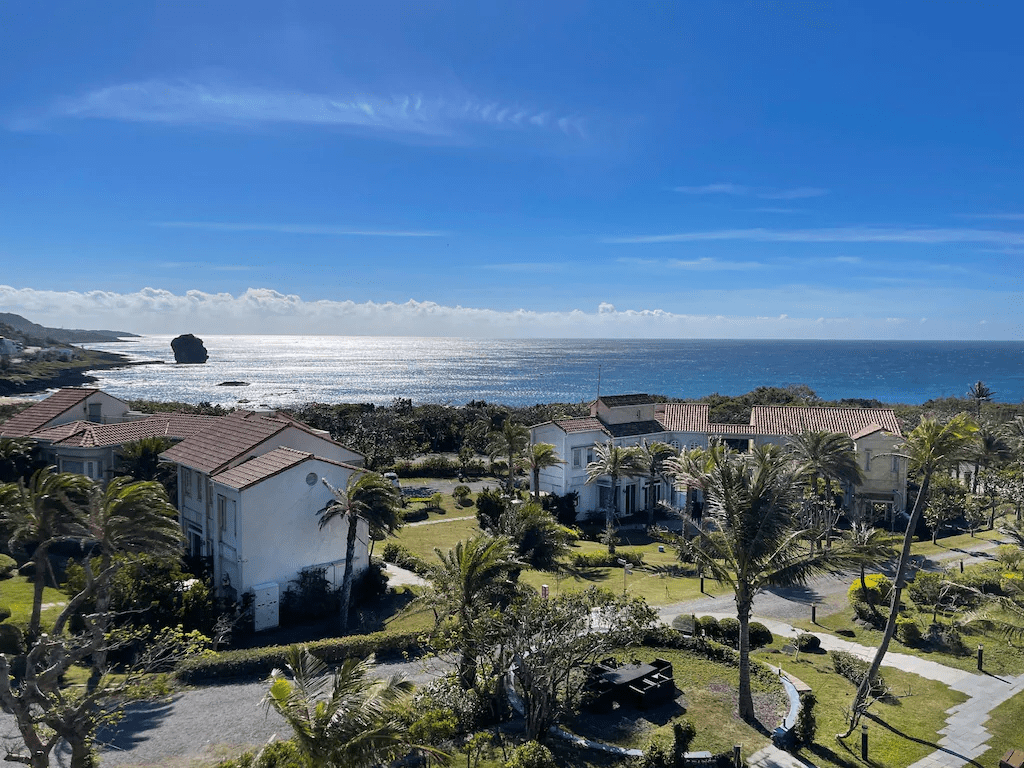 把行李放下就不想離開的那種感覺，在墾丁找到 5 間適合住進風景裡的旅宿