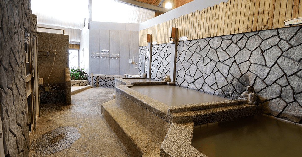 關子嶺最具特色的泥漿溫泉體驗與水療區