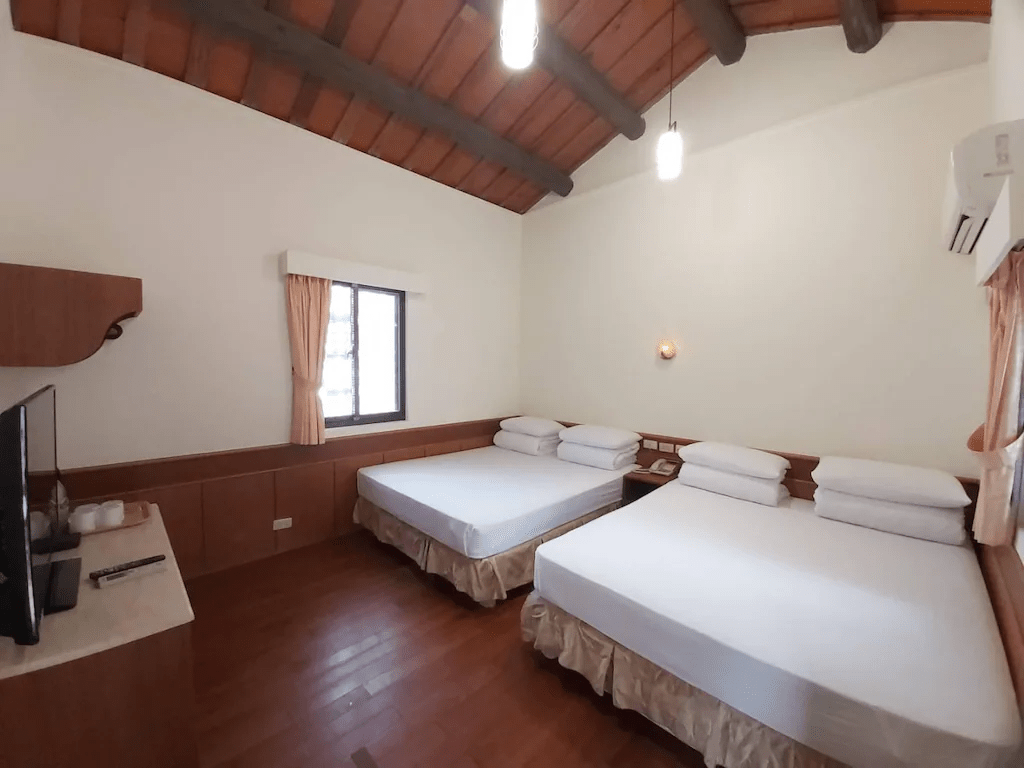 寬敞舒適的客房提供簡單且乾淨的歇息環境