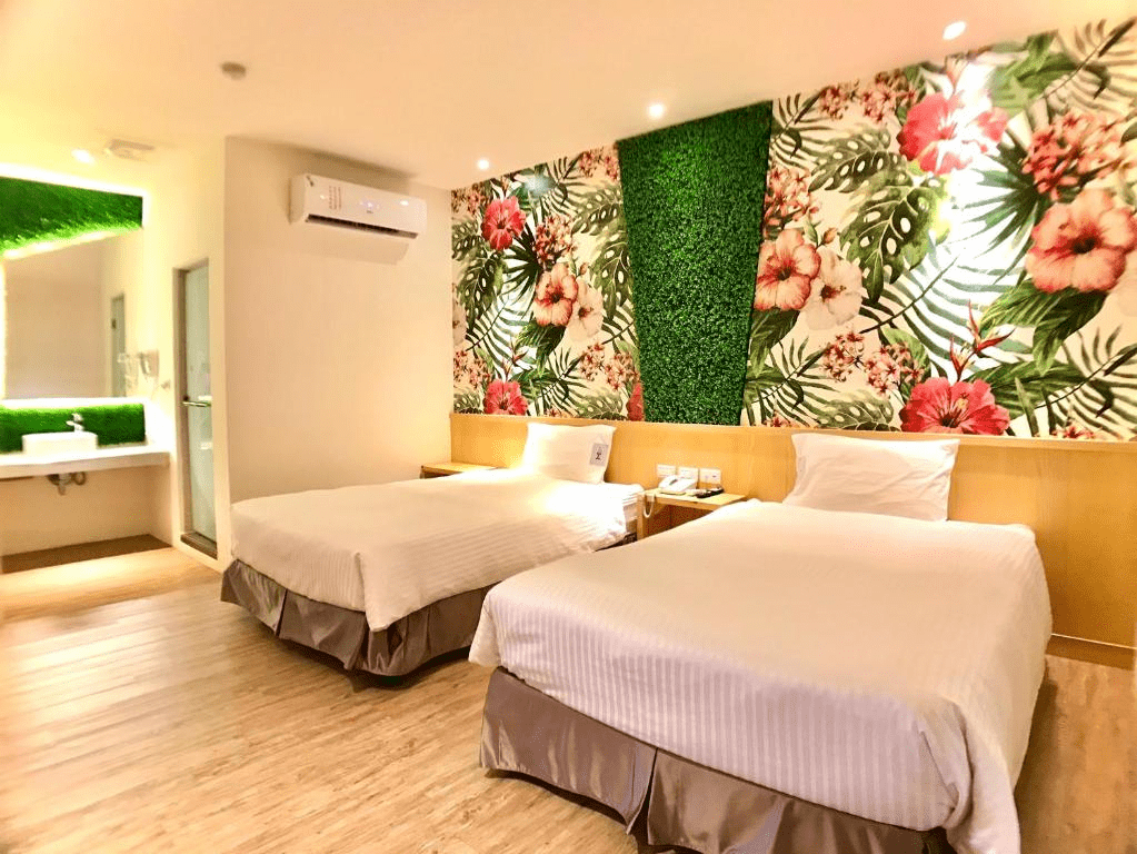 在墾丁的陽光與浪聲之間停下腳步，整理五間能貼近海岸與生活節奏的住宿空間