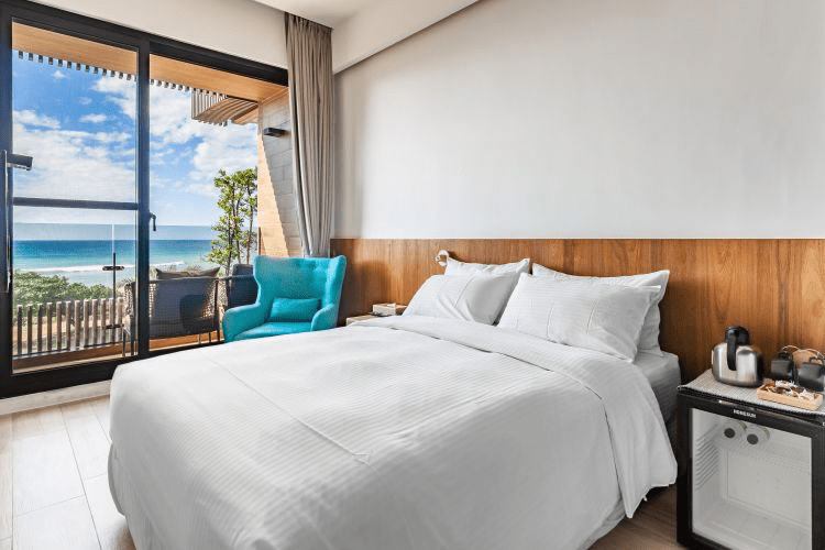 在墾丁旅行,住對地方比跑景點更重要,把時間留給海與生活的住宿選擇