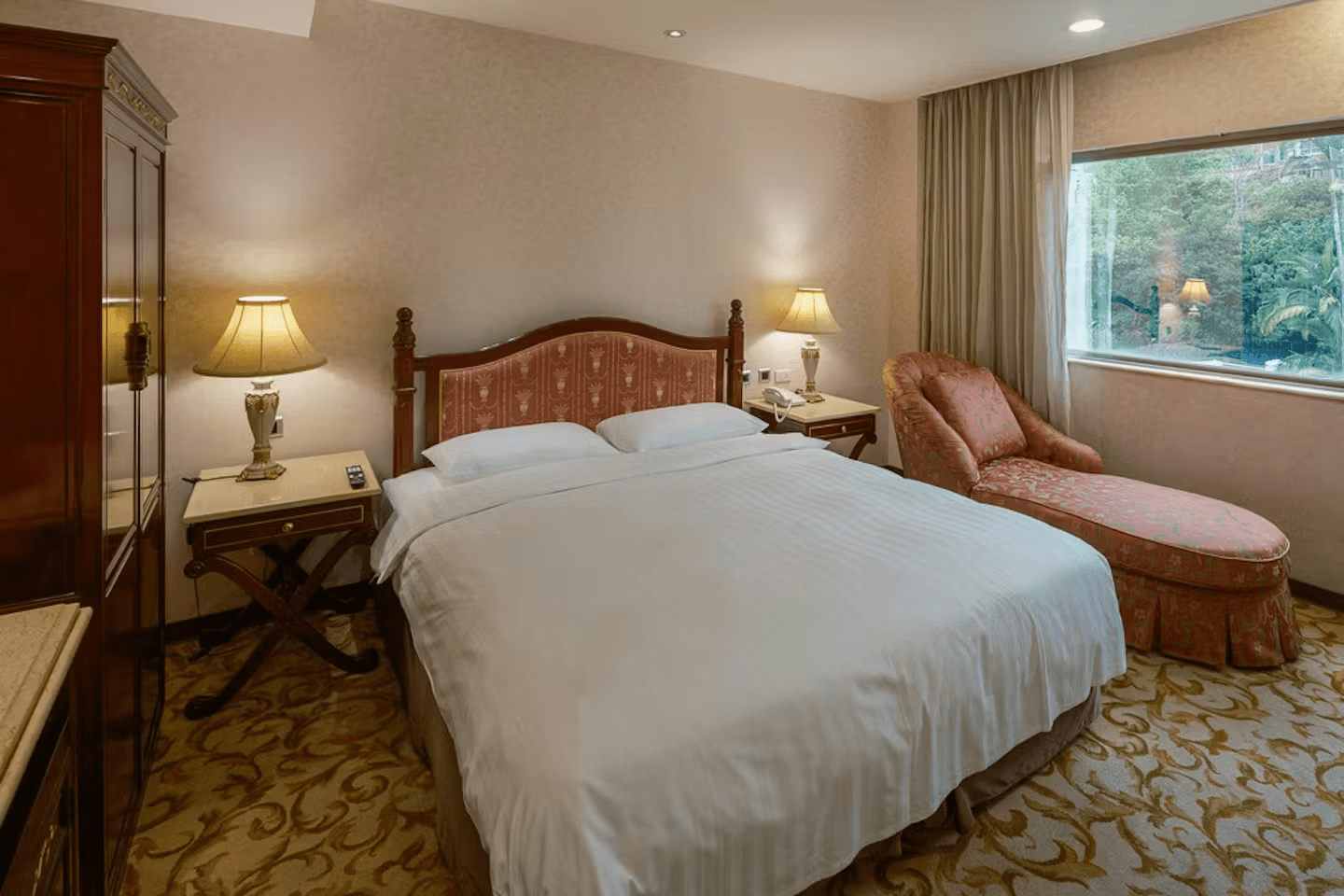 傍晚抵達北投泡湯過夜，在馥悅溫泉酒店感受城市邊緣的安靜時光