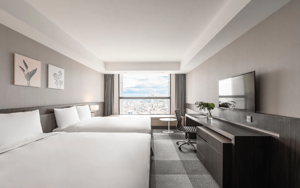 傍晚抵達台南時選對住宿，從飯店出門就是生活感，這幾間住過會想再回來