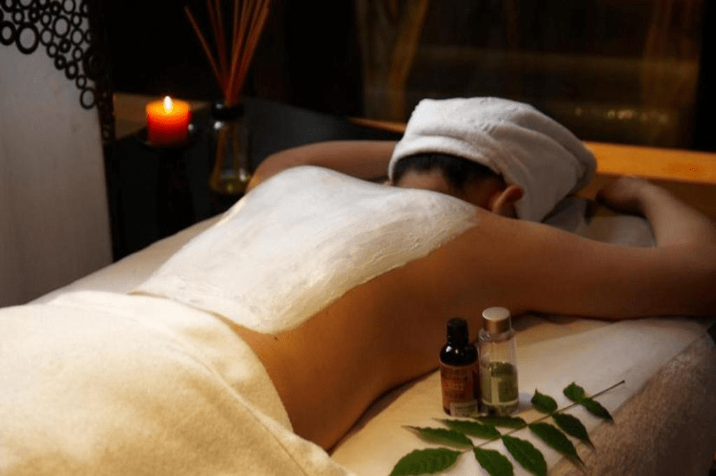 在苗栗泰安被群山包圍的午後，住進泰安觀止，讓溫泉接住所有疲憊