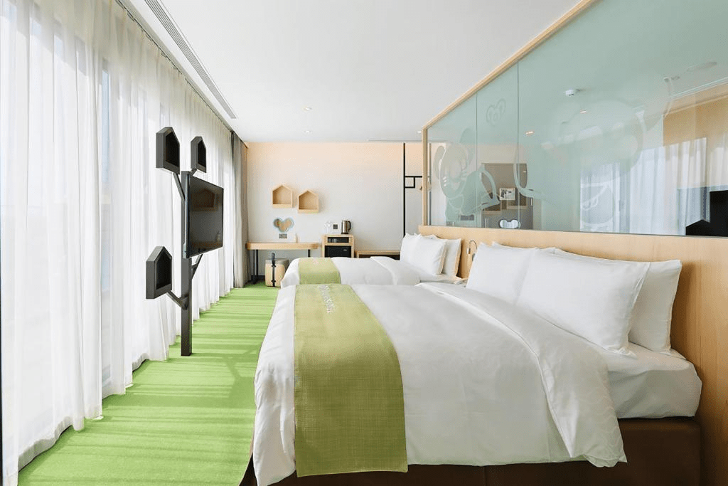 在宜蘭放慢腳步住一晚，從海岸旅店到市區飯店的五種入住節奏選擇