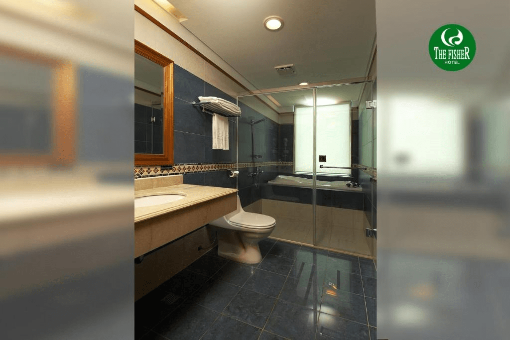 在河風吹動的淡水黃昏裡,走進漁人碼頭休閒旅館感受一場貼近老街與日落的輕旅行