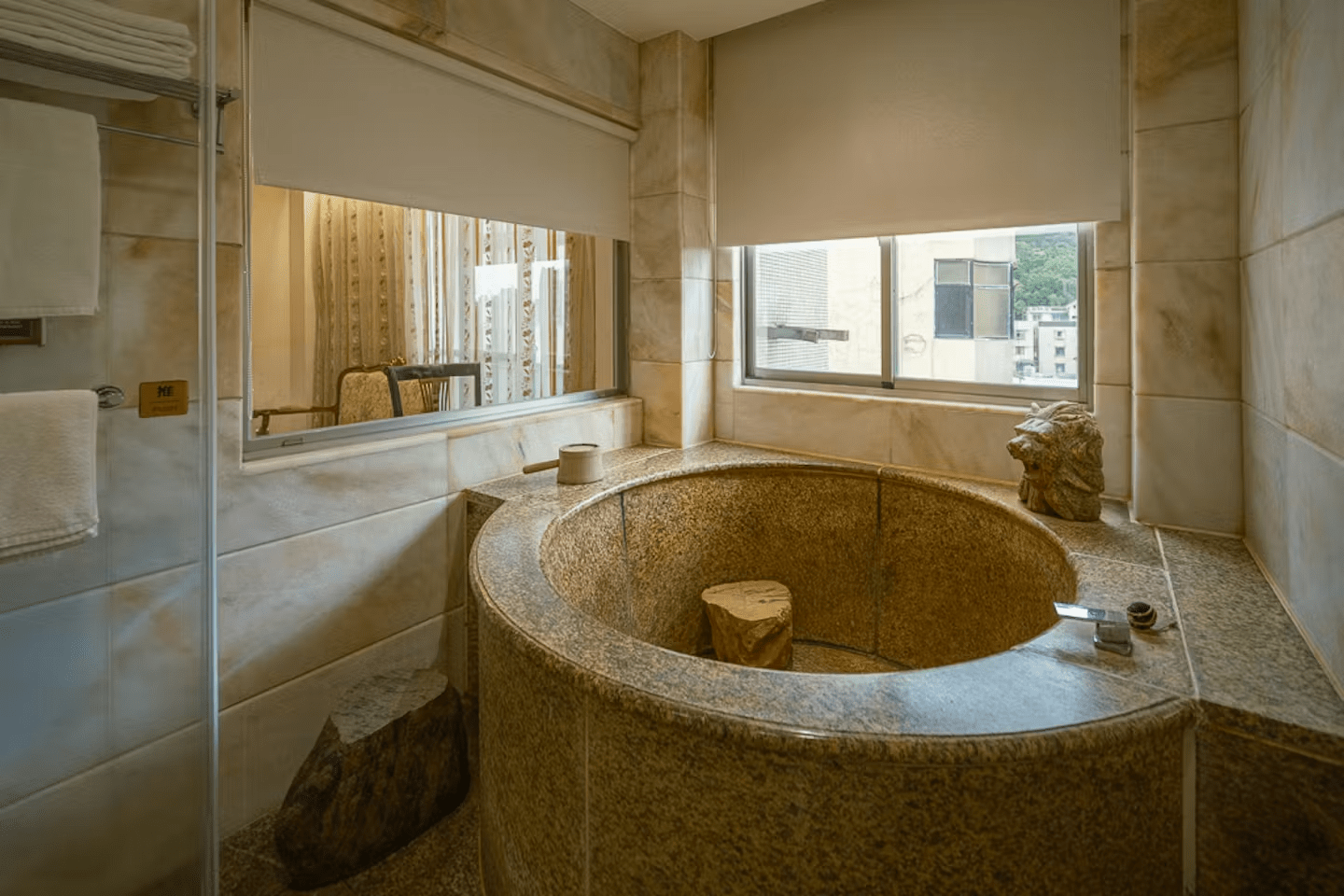 當城市節奏放慢,住進北投馥悅溫泉酒店,在房內完成最單純的泡湯時光