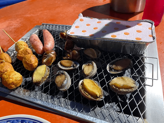 從馬公搭船到澎湖七美慢慢騎車環島，在海風與潮汐之間遇見雙心石滬