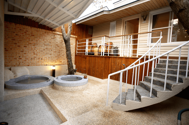 走進霧氣與綠意之間,在泥漿泉裡找回自己,在景大渡假莊園的山景故事