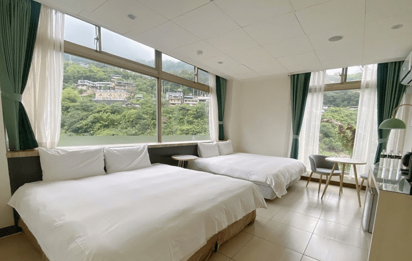 在山霧與溫泉間慢慢生活，走進烏來輕井澤溫泉旅館，把時間交還給自己