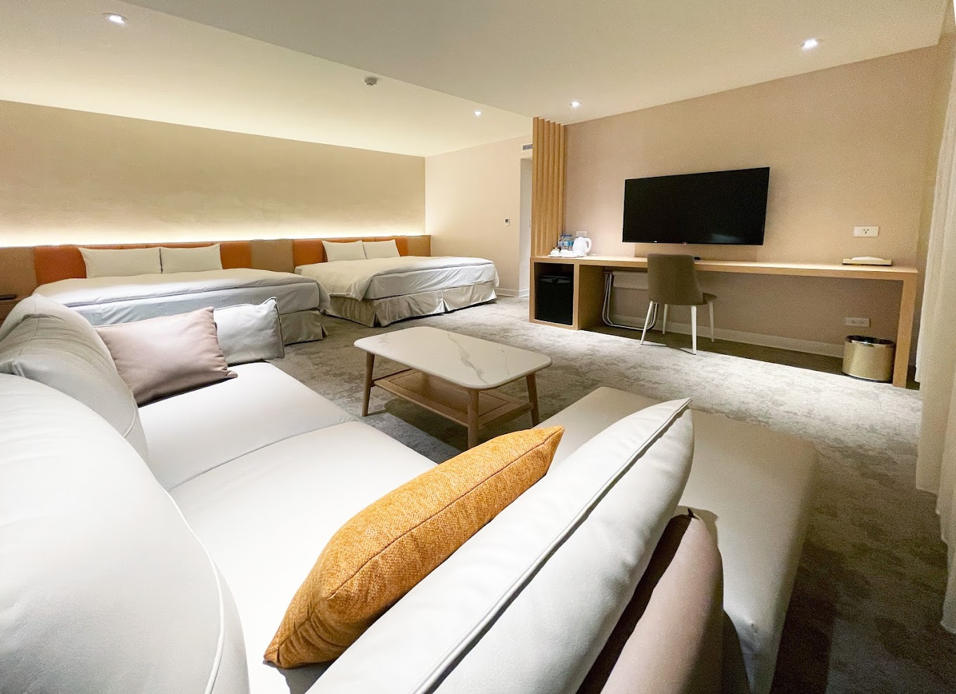 把移動的疲憊留在市中心，住一晚台南大飯店，慢慢讀懂這座城市的溫度