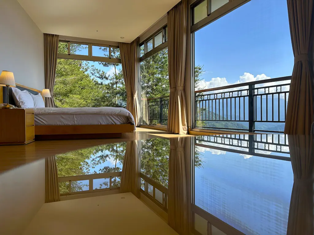 清晨沿著山路走進奧萬大，把住宿留在清境霧社一帶，在雲海與林間節奏裡慢慢出發