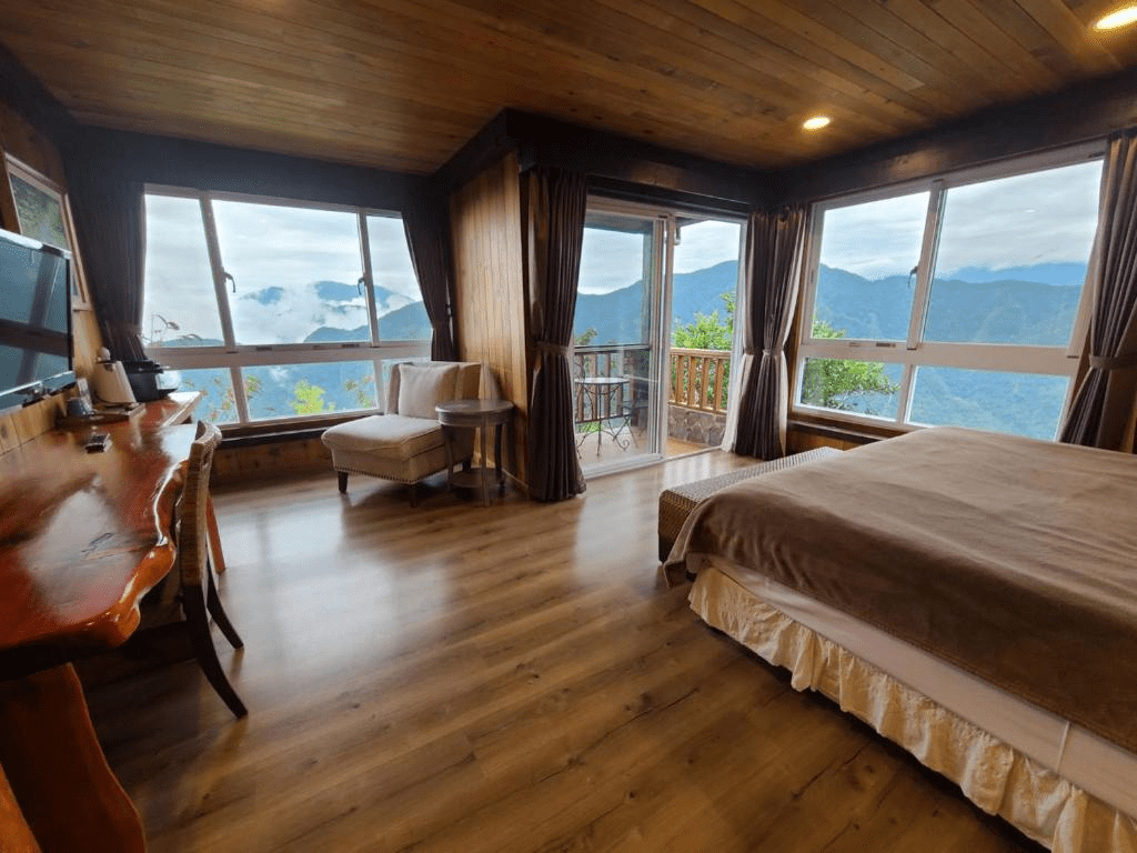 清晨沿著山路走進奧萬大，把住宿留在清境霧社一帶，在雲海與林間節奏裡慢慢出發