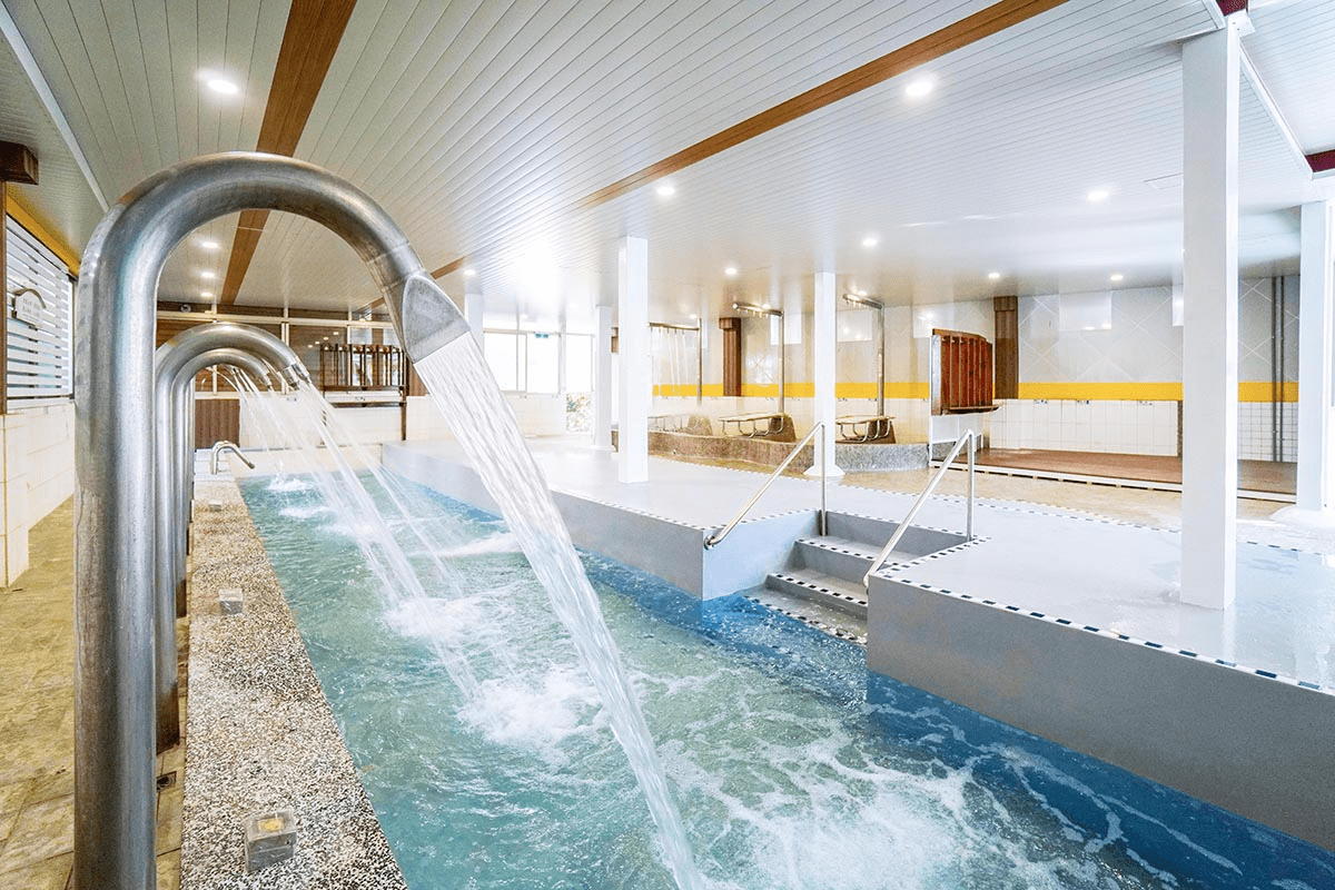 走進霧氣與綠意之間，在泥漿泉裡找回自己，在景大渡假莊園的山景故事