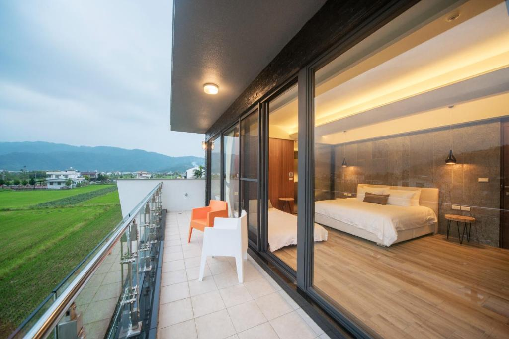 在宜蘭找一間能好好睡的住宿,讓白天走風景,夜晚回到剛好的安靜裡