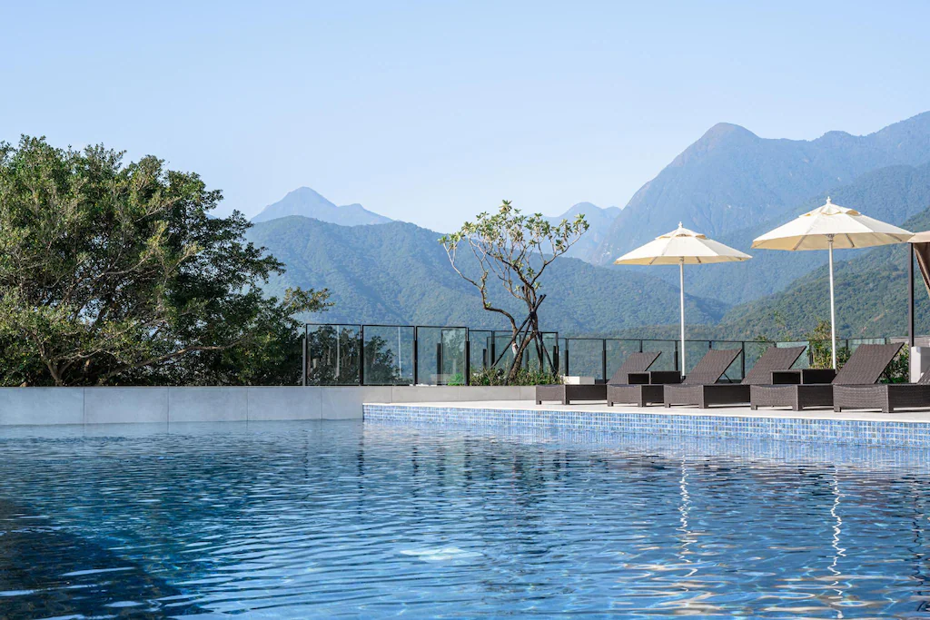 沿著城市到山海慢慢移動,走進台南、新竹、花蓮的煙波大飯店,把旅程安放在剛好的節奏裡