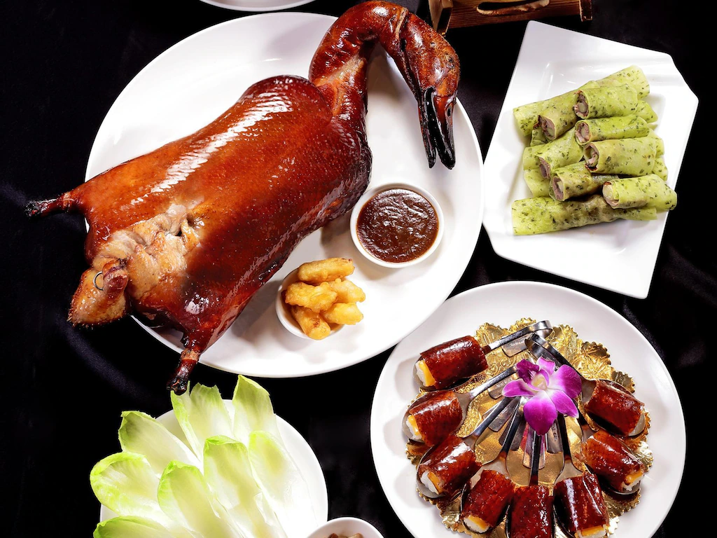 走進宜蘭市中心，在蘭城晶英酒店坐下來用餐，讓一段旅程在餐桌邊慢慢展開