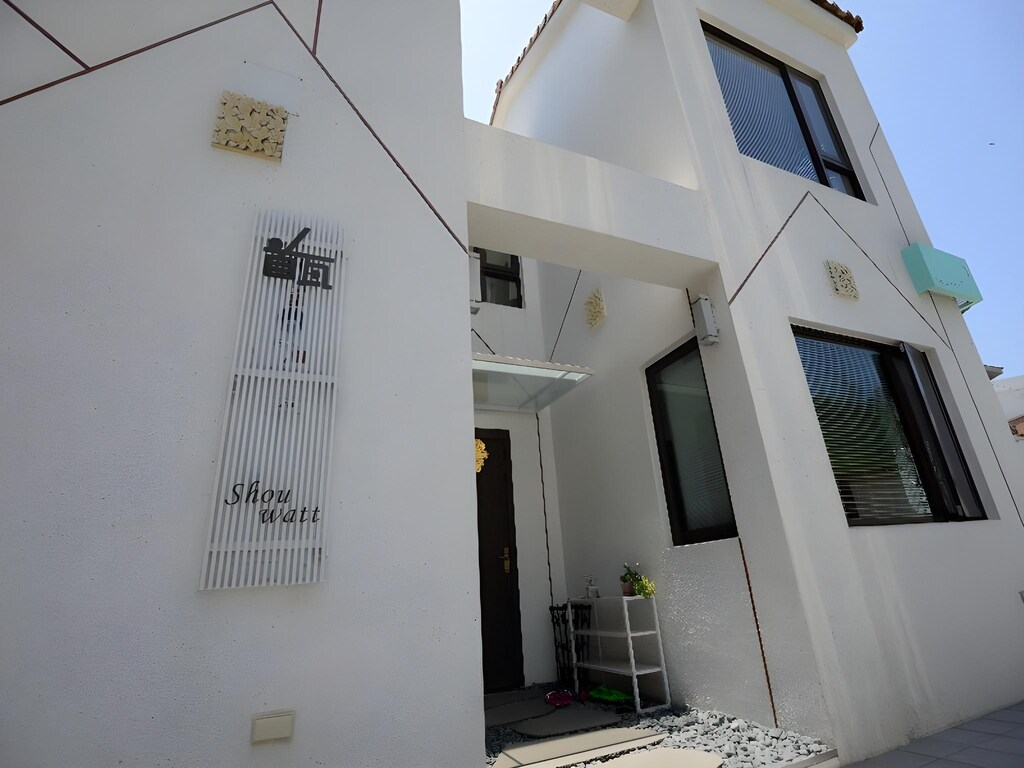 把行程放鬆、把空間留白，在小琉球首瓦包棟民宿過一段有生活感的海島時光