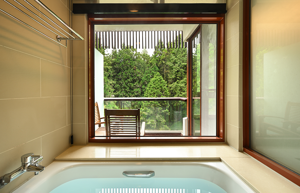 日出升起之前,住進阿里山賓館,用雲海與光影,替一天寫下溫柔的開場