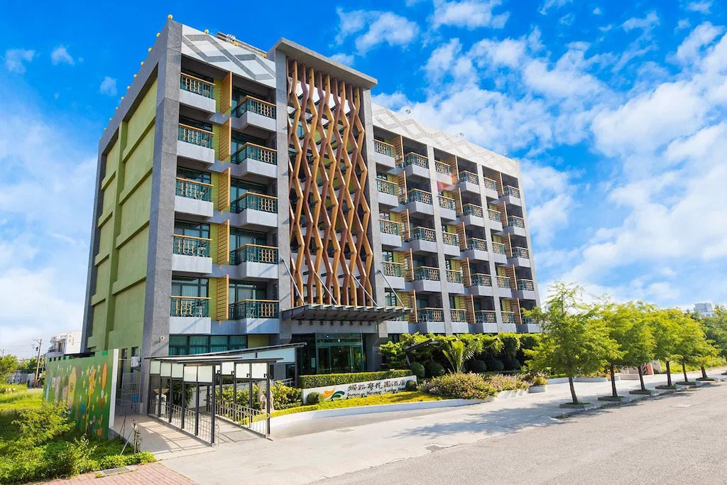 旅行來到台東，不急著追風景，而是在娜路彎飯店住進安靜的步調