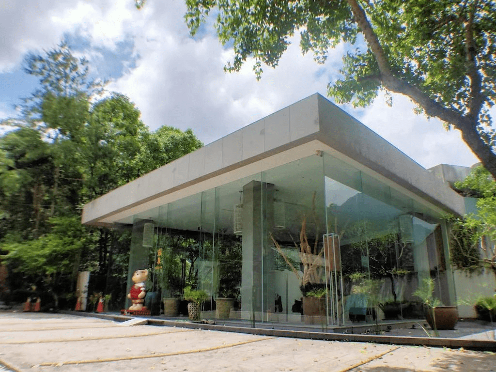 順著溪聲前往谷關溫泉,在露泉渡假溫泉館泡湯留宿,讓身體慢慢放鬆