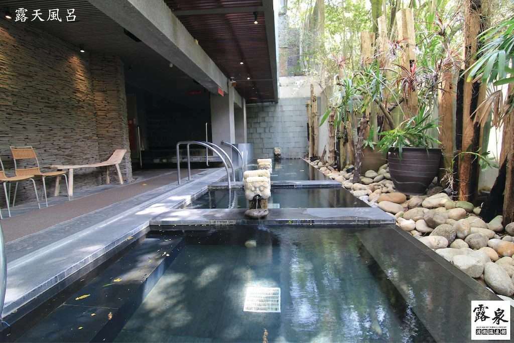 順著溪聲前往谷關溫泉,在露泉渡假溫泉館泡湯留宿,讓身體慢慢放鬆