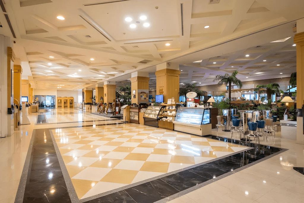 當行程需要一個穩定的停泊點，台東市區的娜路彎大酒店成為今晚的選擇