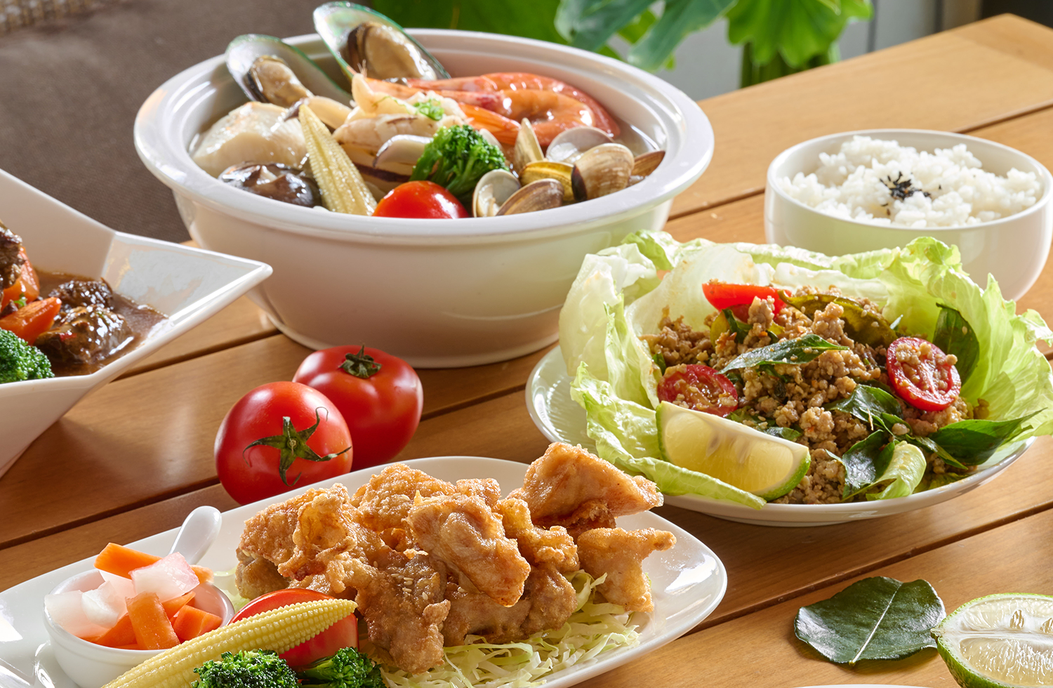 走在忠孝東路夜色裡入住 和逸飯店 台北忠孝館，讓城市的節奏慢慢安靜下來